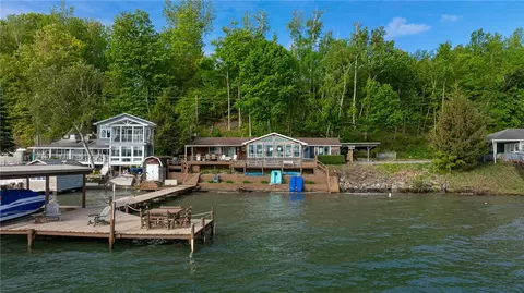 2171 Hansen Point Rd, Torrey, NY 14527