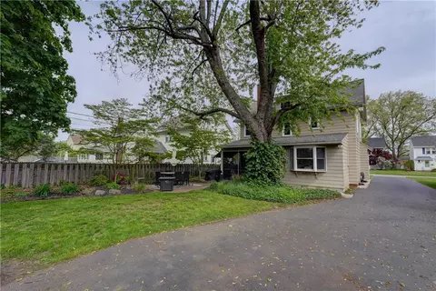 99 Hoover Rd, Irondequoit, NY 14617 photo 42
