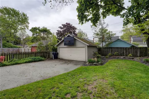 99 Hoover Rd, Irondequoit, NY 14617 photo 46