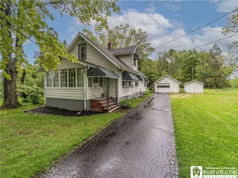 443 South Ave, Busti, NY 14701