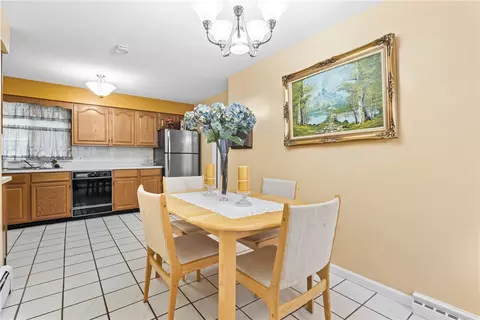 112 Lafayette Rd, Irondequoit, NY 14609 photo 13