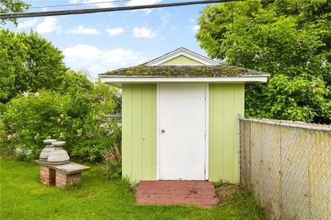 112 Lafayette Rd, Irondequoit, NY 14609 photo 45