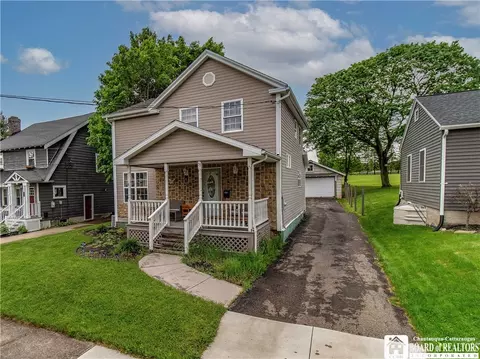 33 Gwendolin Ave, Jamestown, NY 14701