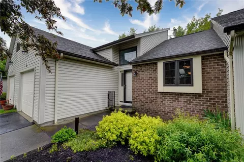 6 Daisy Ln, Chili, NY 14514