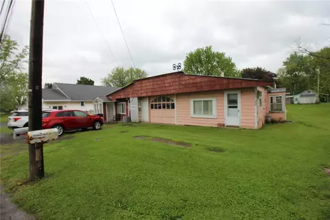 5148 N Main St, North Rose, NY 14516