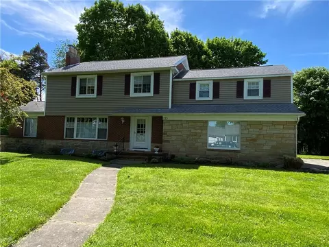 125 Highland Ave, Arcadia, NY 14513