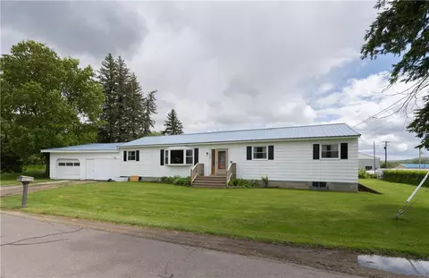 1246 Maple Ct, Hornellsville, NY 14843