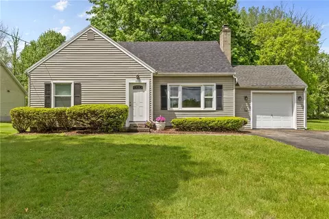 1617 Five Mile Line Rd, Penfield, NY 14526