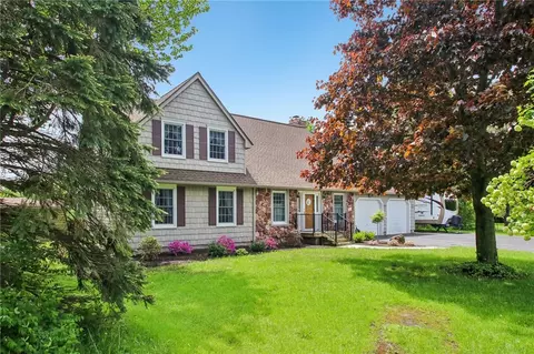 3326 Eaton Rd, Williamson, NY 14589
