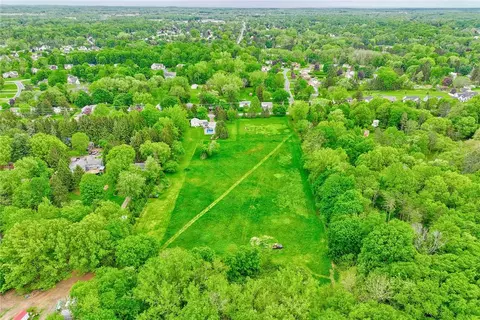 000 Shoemaker Rd, Webster, NY 14580 photo 9