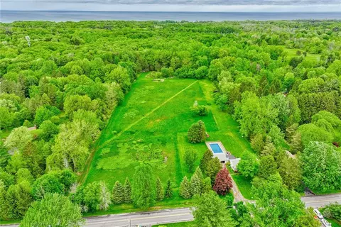 000 Shoemaker Rd, Webster, NY 14580 photo 6