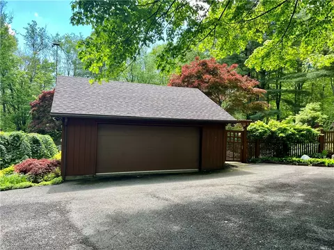 73 Hickory Rd, Ithaca, NY 14850 photo 8