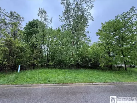 Summit Avenue, Orchard Park, NY 14127
