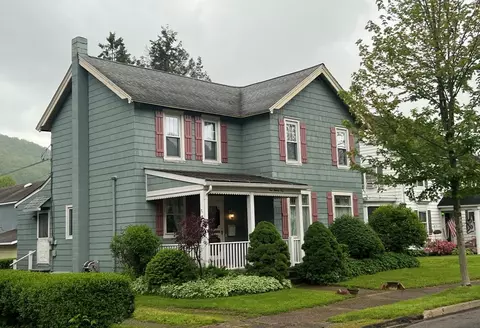 121 W 5th St, Emporium, PA 15834