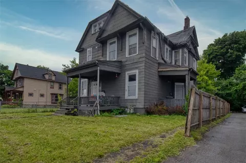 348 Hayward Ave, Rochester, NY 14609