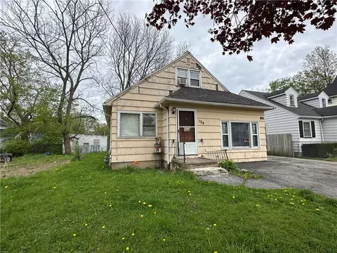 104 Newcomb St, Rochester, NY 14609