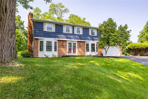 11 Mountain Rise Rise, Perinton, NY 14450