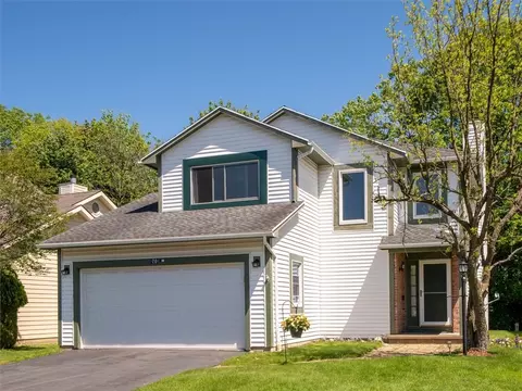 76 Brittany Cir, Rochester, NY 14618