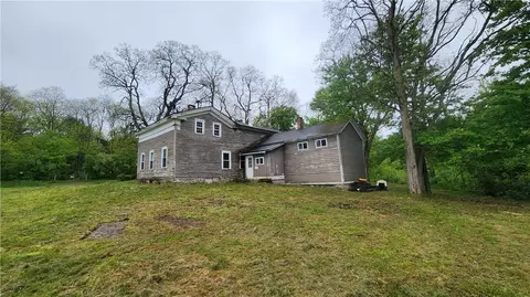 Exterior - 7978 Tuttle Rd, Prattsburgh, NY 14873 photo 4 of 11