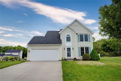 22 Butterfly Ln, West Henrietta, NY 14586