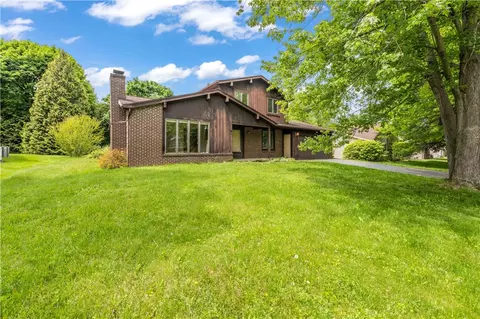 Exterior - 33 Wayne Dr, Greece, NY 14626 photo 3 of 6