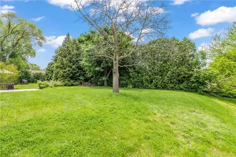 Exterior - 33 Wayne Dr, Greece, NY 14626 photo 4 of 6