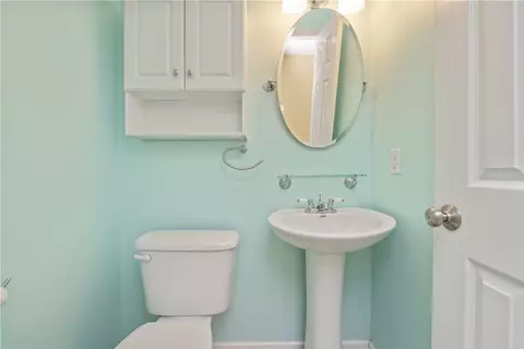 Bath - 33 Wayne Dr, Greece, NY 14626 photo 1 of 3