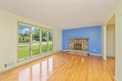 Living - 33 Wayne Dr, Greece, NY 14626 photo 2 of 7