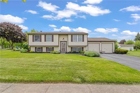 303 Planet St, Rochester, NY 14606