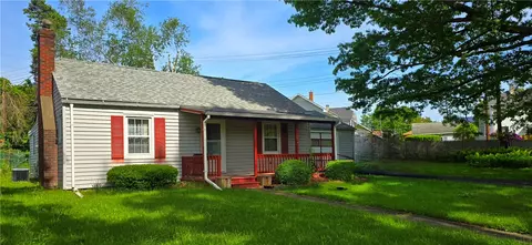 1008 Parkside Dr, Elmira, NY 14904