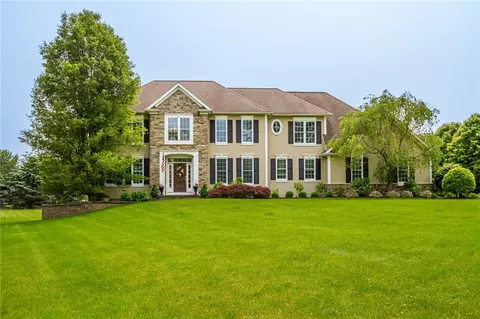6305 Candlelight Run, Victor, NY 14564
