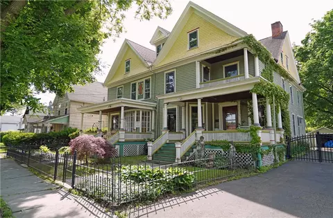 417 W 1st St, Elmira, NY 14901