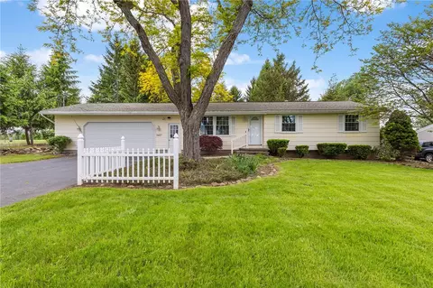 2427 Lake Rd, Hamlin, NY 14464