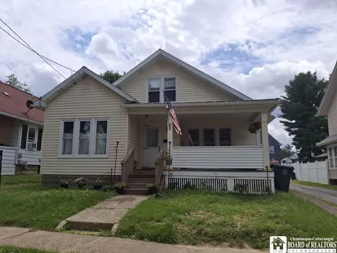 38 Douglas Pl, Jamestown, NY 14701