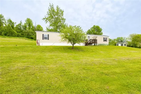 2208 Layton Street Rd, Lyons, NY 14489