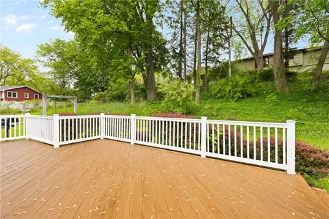136 Cranbrooke Dr, Irondequoit, NY 14622 photo 39