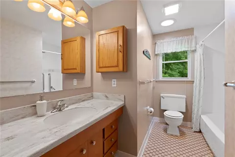 136 Cranbrooke Dr, Irondequoit, NY 14622 photo 33