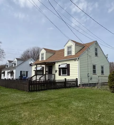 106 Rexford St, Rochester, NY 14621
