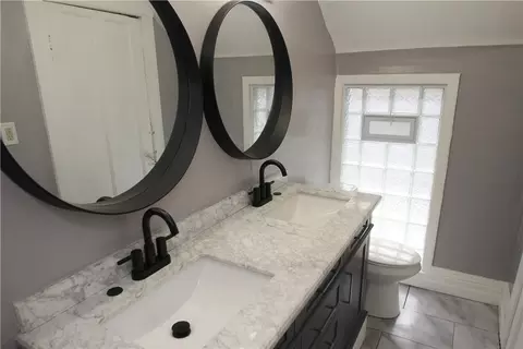 Bath - 569 Washington Ave, Irondequoit, NY 14617 photo 2 of 2