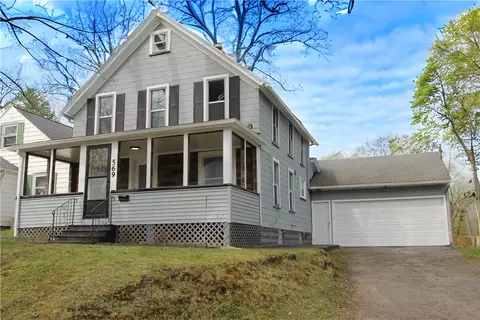 Exterior - 569 Washington Ave, Irondequoit, NY 14617 photo 2 of 4