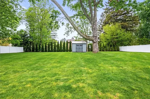 669 Webster Rd, Webster, NY 14580 photo 46
