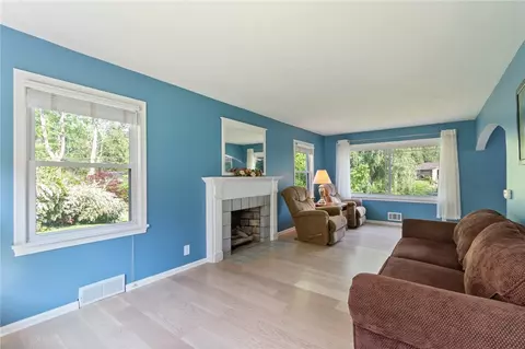 Living - 89 Deville Dr, Greece, NY 14612 photo 2 of 4