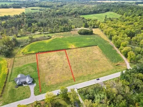 85 Perry Hill Rd, Rush, NY 14543