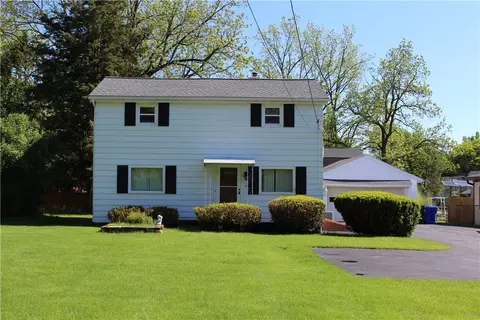 4 Chili Ave, Wheatland, NY 14546