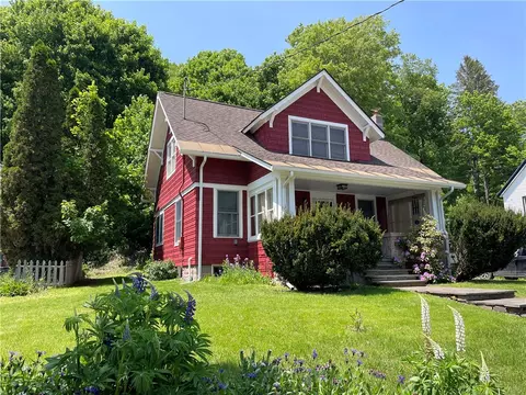 803 Main St, Stamford, NY 13788