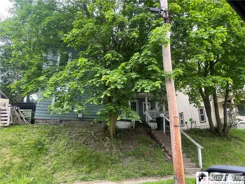 249 Crescent, Jamestown, NY 14701