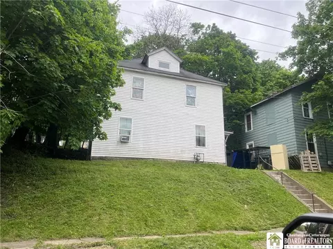 176 Barrows St, Jamestown, NY 14701