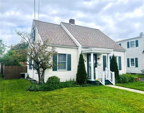 305 S Hoffman St, Elmira, NY 14904