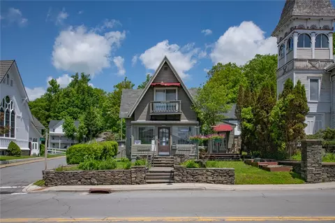 94 Main St, Stamford, NY 12167