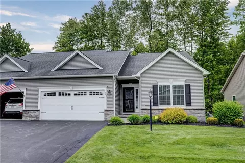 1004 Railway Xing #PVT, Webster, NY 14580